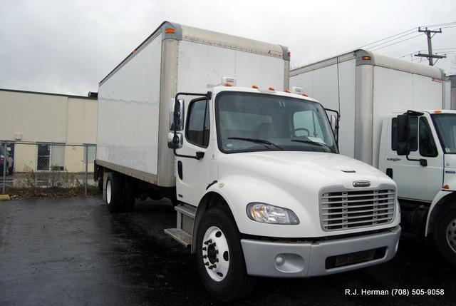 2009 Freightliner M2 Business Class 22ft CDL Straight Truck