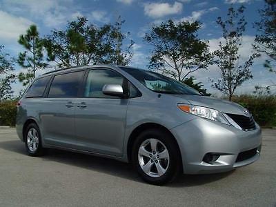 Toyota : Sienna L 5 dr 7 passenger van v 6 l fwd low miles 4 dr van automatic gasoline 3.5 l v 6 cyl s