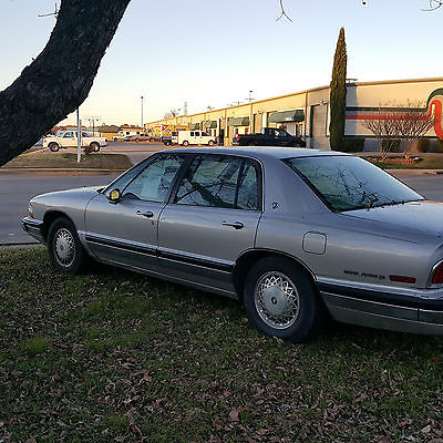 Buick : Park Avenue Sedan 1991 buick park avenue cloth silver 124 k miles runs good l k