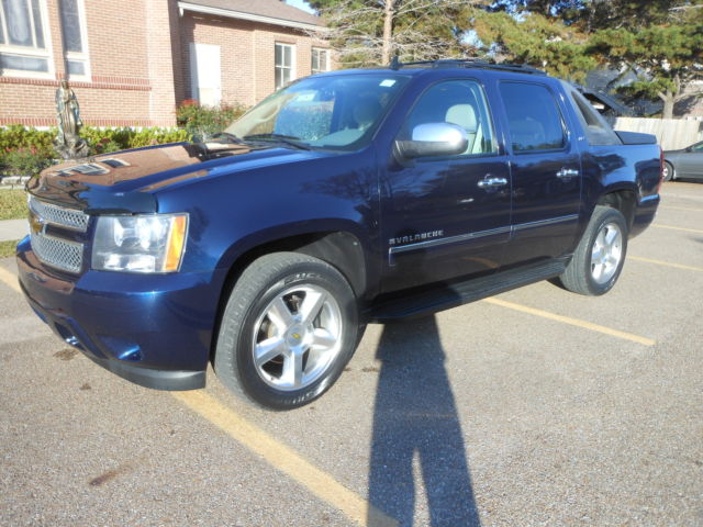 Chevrolet : Avalanche 2WD Crew Cab 2011 avalanche ltz hard loaded nav roof dvd 20 s