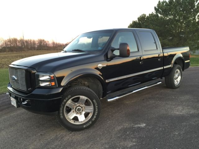 Ford : F-250 4WD Crew Cab Harley Davidson Edition Diesel - LOW LOW MILES - NO RESERVE!!!