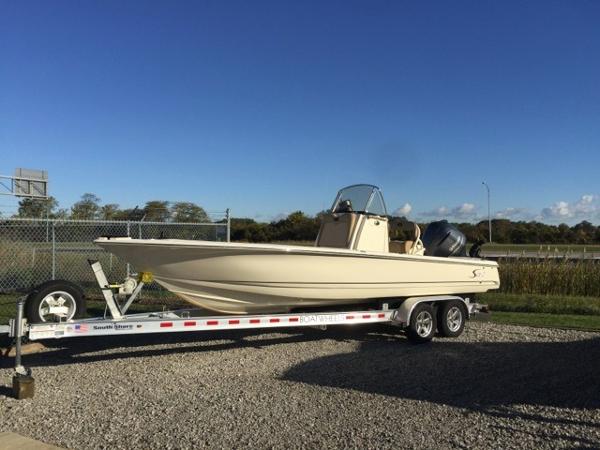 2012 Scout Boats 251 XS