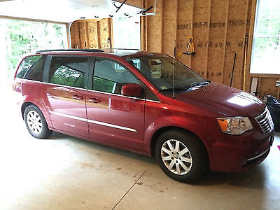 Chrysler : Town & Country 2013 chrysler town country touring edition