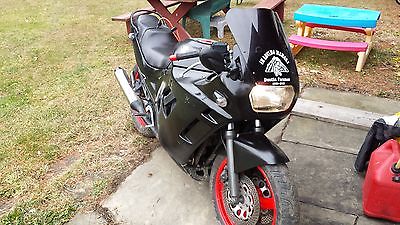 Suzuki : GSX / Katana Great fast bike Lots of new parts runs good selling so i can get a crusier