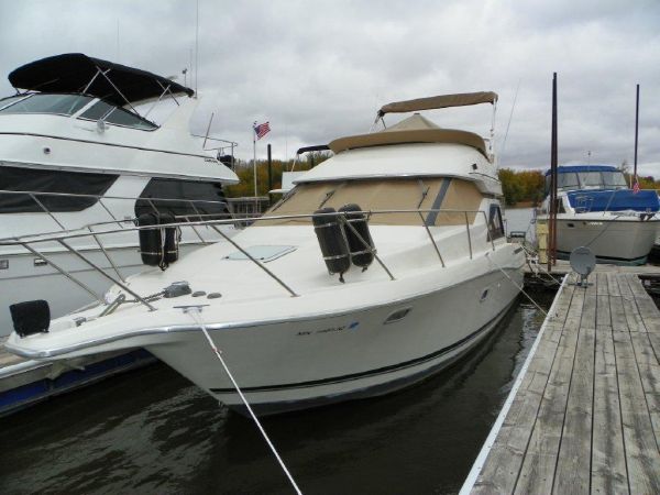 1996 Bayliner 3258 Avanti