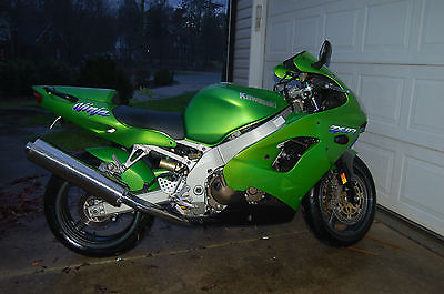 Kawasaki : Ninja Kawasaki Ninja - ZX-9R Candy Apple Green - LOW MILES!!!  Garage kept