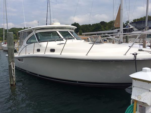 2002 Pursuit 3800 Express