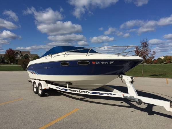 23' 1996 Sea Ray 230 Signature Overnighter