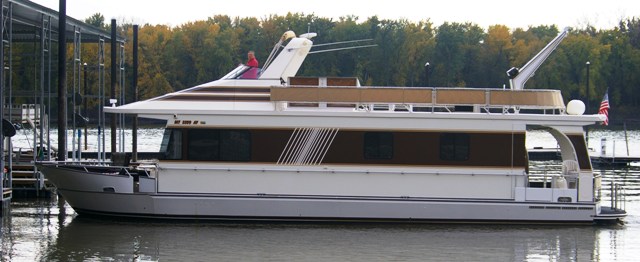 2002 MONTICELLO 60 River Yacht