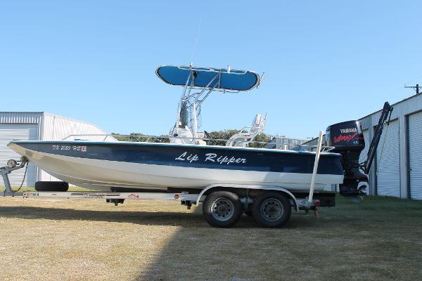 1996 Bay Quest 22'