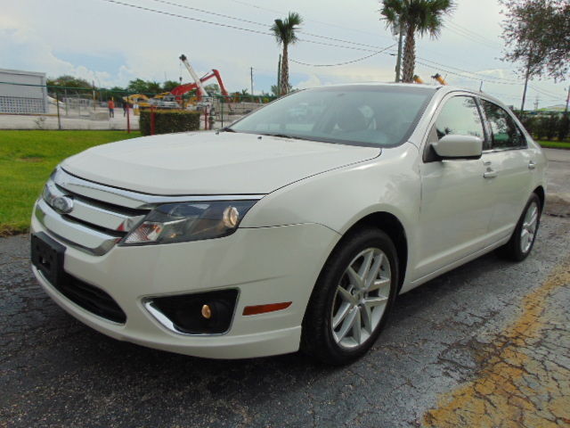 Ford : Fusion WHOLESALE LEATHER & LOADED SEL V6 - SUNROOF - SONY SURROUND SOUND - POWER & HEATED SEATS