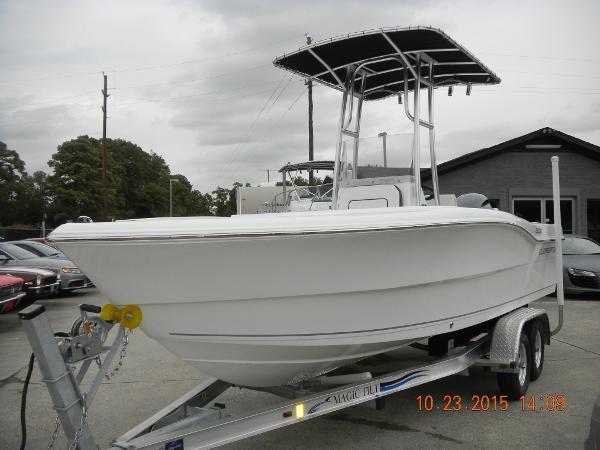 2016 Clearwater 2000 CENTER CONSOLE