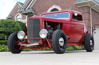Ford : Model A THREE WINDOW COUPE 1932 ford 3 window street rod a c and heat 4 wheel disc brakes overdrive wow