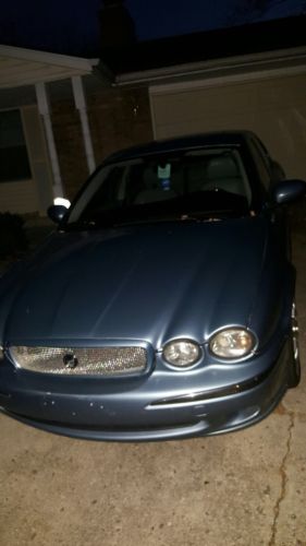 Jaguar : X-Type Metallic blue 3.0 jaguar Xtype.