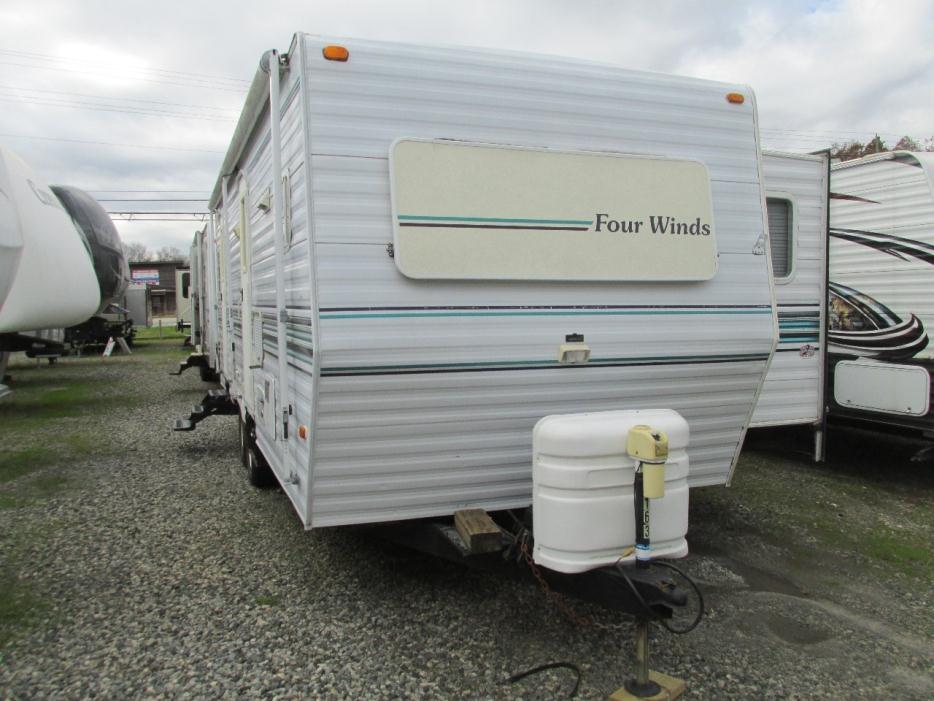 1998 Four Winds 26 FK