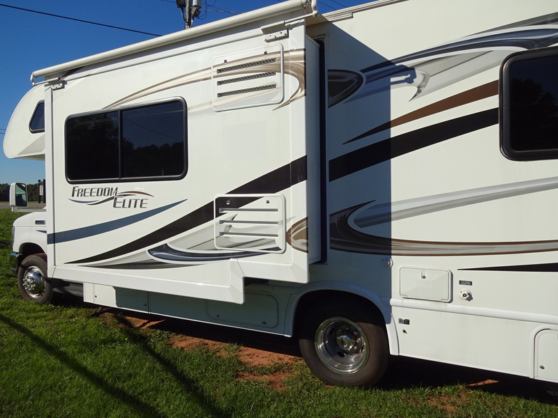 2012 Freedom Elite THOR 26E