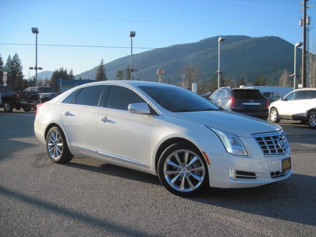 2013 Cadillac XTS Sedan 4 Dr. Premium