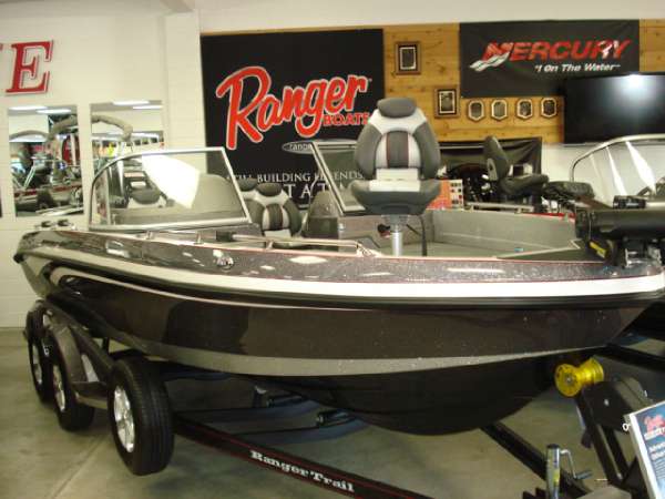 2015 Ranger 619FS