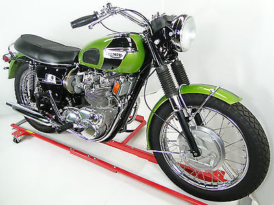 Pictures of your Triumph T160 or similar .