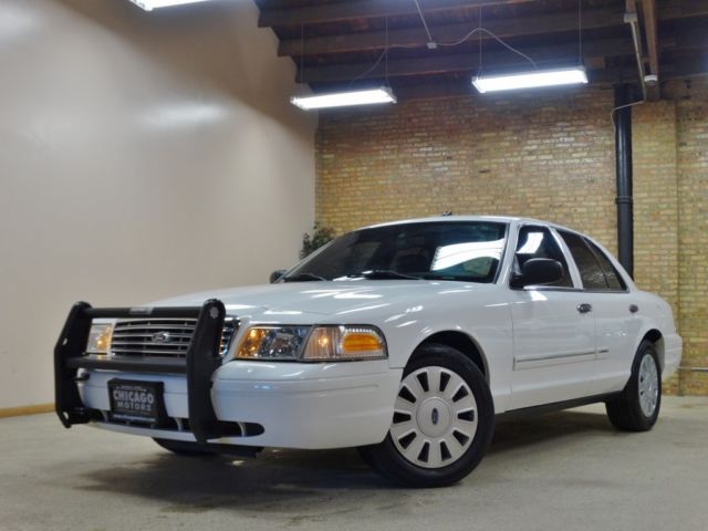 Ford : Crown Victoria P71 POLICE 2009 ford crown vic p 71 police only 14 k miles fed govt well kept admin car