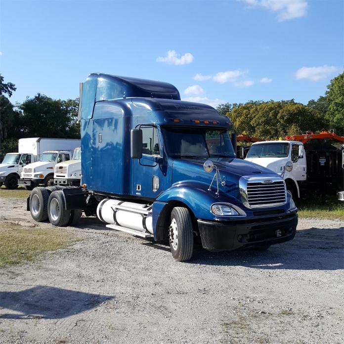 2007 Freightliner Cl12084st-Columbia 120