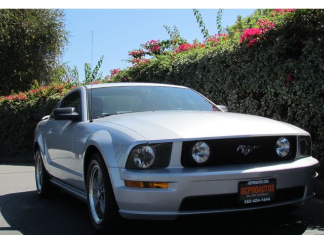 Ford : Mustang 2dr Cpe GT D Used 06 Mustang Coupe GT Premium Leather Alloy Wheels Power Seat Premium Sound