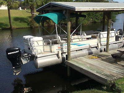 2006 SUNTRACKER TRI-TOON PONTOON BOAT -90 HP FOUR STROKE- includes 27'TANDEM TRL