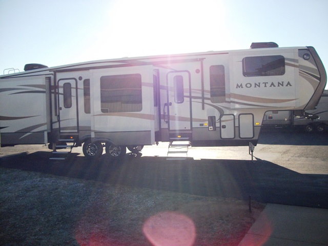 2016 Keystone Montana 3711FL