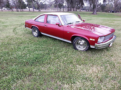 Chevrolet : Nova nova 1975 chevy nova red and white two door 350 c i fou bolt main good cond