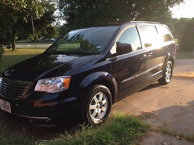 Chrysler : Town & Country Touring 2011 chrysler town country touring