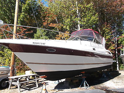 2004 CRUISER YACHTS 320 EXPRESS CRUISER FRESH WATER USE 180 HRS