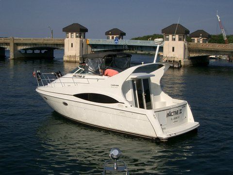 1998 Carver 350 Mariner