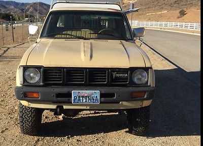 Toyota : Other Long bed pickup 1980 toyota 4 x 4 long bed pickup