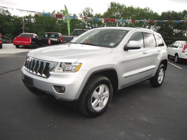 Jeep : Grand Cherokee 4WD Laredo 2011 grand cherokee laredo auto 3.6 l v 6 4 wd traction 58 k miles silver