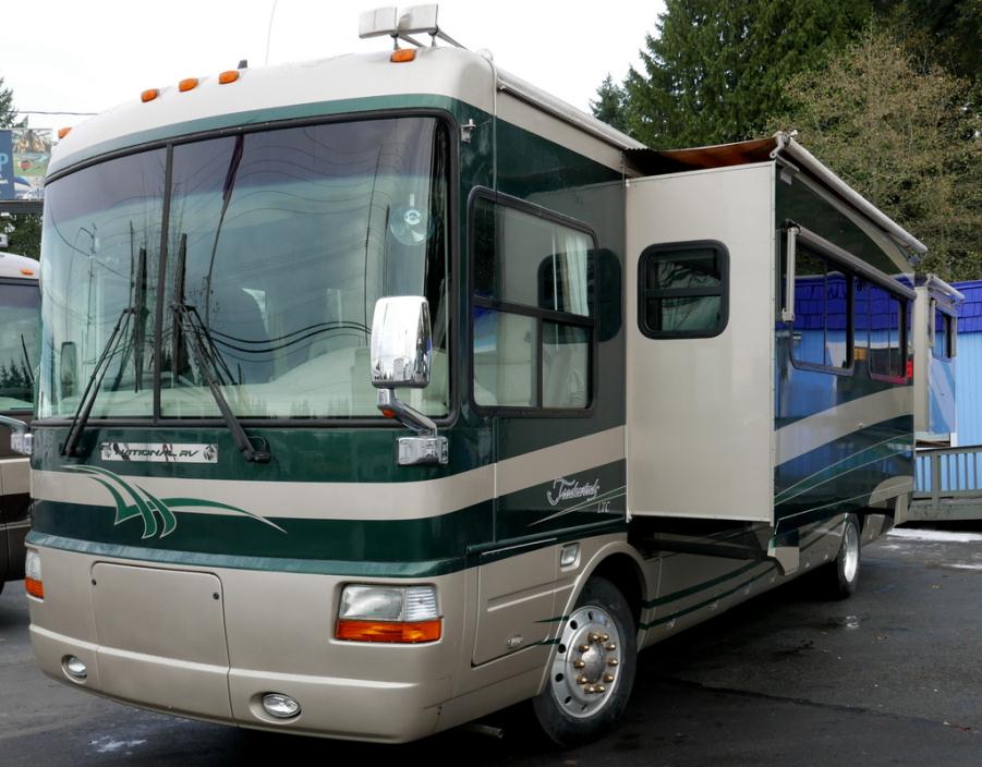 2003 National Dolphin 6320LX
