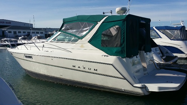 1996 Maxum 3200SCR