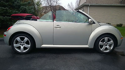 Volkswagen : Beetle - Classic Blush Edition 2009 beetle convertible blush champagne edition like new