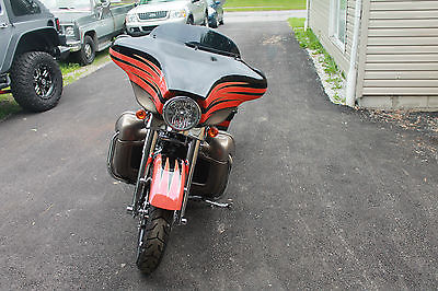 Harley-Davidson : Touring 2013 hd street glide factory custom 132 of 200 only 1 800 miles