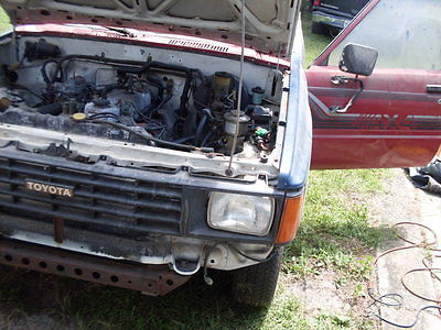 Toyota : Other xtra cab 1984 1985 1986 1987 1988 toyota hilux pickup shortbed xtra cab 22 r engine 5 spd