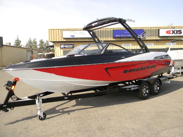 2016 Malibu Wakesetter 23 LSV