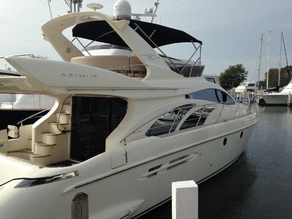 2005 Azimut 50 Flybridge Sedan