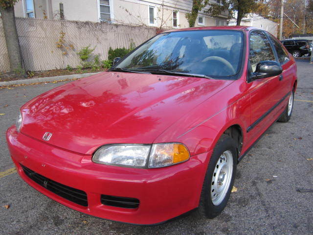 Honda : Civic 2dr Coupe 1. New trade low miles 114k 114k auto ac very clean runs great drive it home