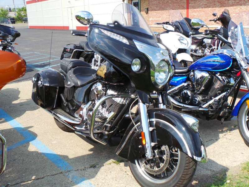 2015 Indian Chief Classic Thunder Black