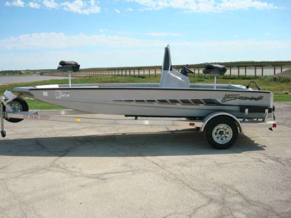 2013 Excel Boats 1960VCC