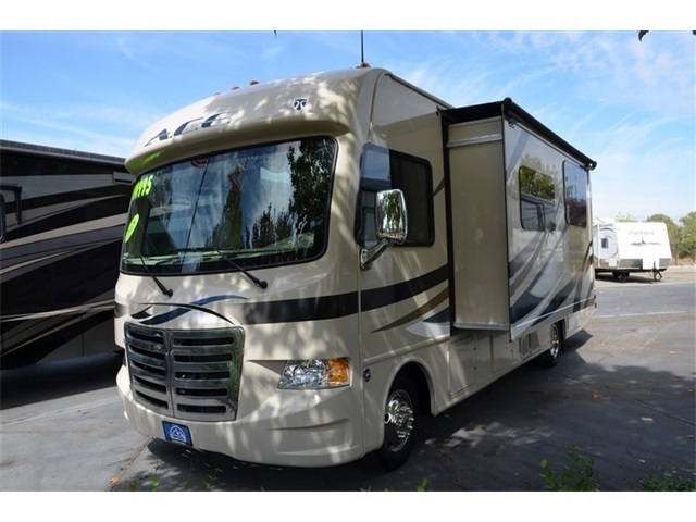 2005 Thor Motor Coach Thor Industries WANDERER 211L