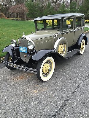 Ford : Model A Town Car 1930 model a ford