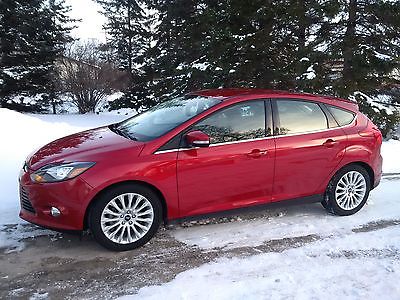 Ford : Focus Titanium Hatchback 4-Door Loaded 2012 Ford Focus Titanium 59km Navigation Candy Red Heated Seats Sync