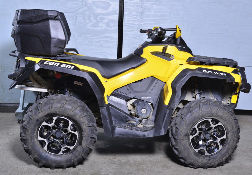 2016 Can-Am Commander XT 1000 Pearl White