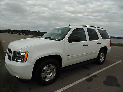 Chevrolet : Tahoe LS 2010 chevrolet tahoe suv ls white black cloth one owner 99 k actual miles