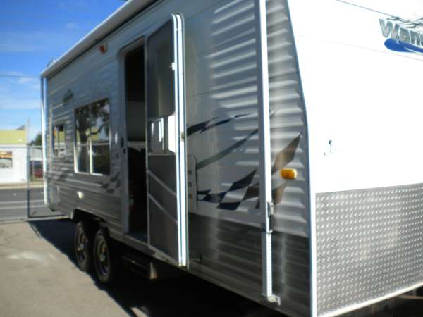 2005 Thor Motor Coach Thor Industries WANDERER 211L